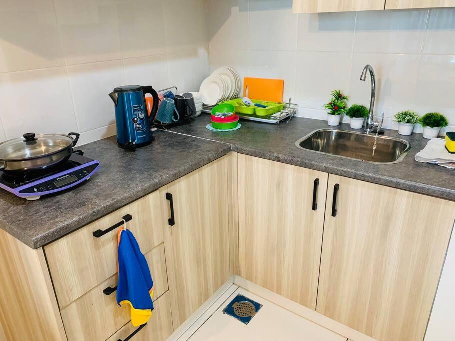 Stay@ Kiara Plaza Kajang/semenyih Free Wifi/car Park * Semenyih