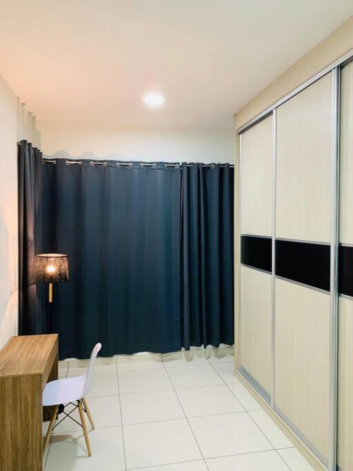 Stay@ Kiara Plaza Kajang/semenyih Free Wifi/car Park Apartment *
